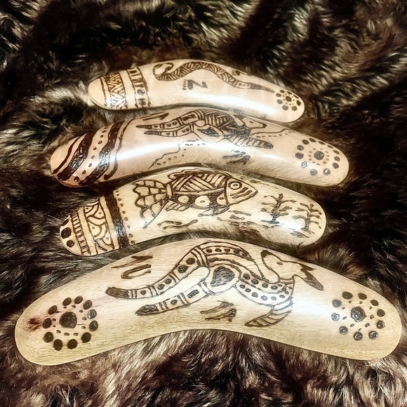 Set of 4 Handmade Boomerangs - Picture 2 of 8